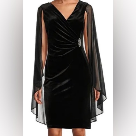 R & M Richards Dresses & Skirts - R&M Richards Size 10 Velvet Dress